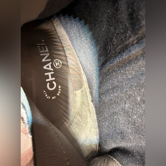 CHANEL Pony Hair Patent Cap Toe Chain Short Boots 38.5 (Run Small) New - Picture 10 of 13